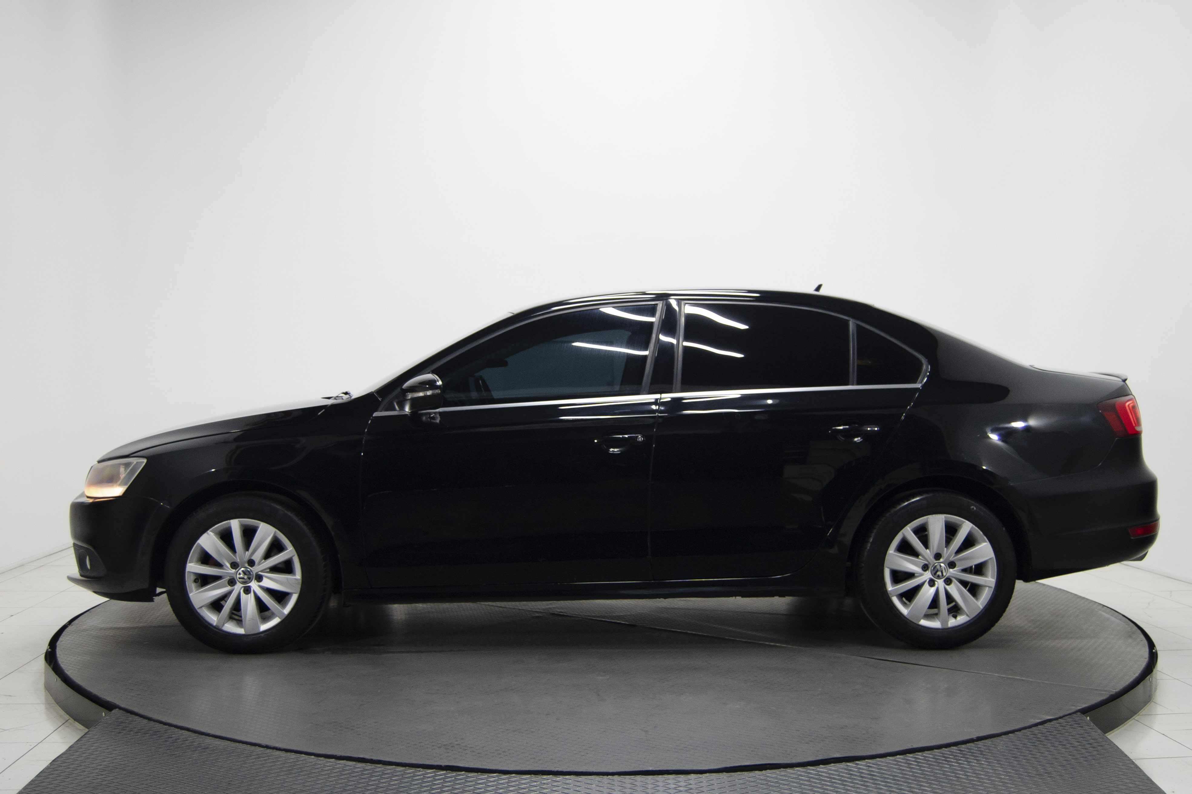 Volkswagen - 1.6 TDI Highline 