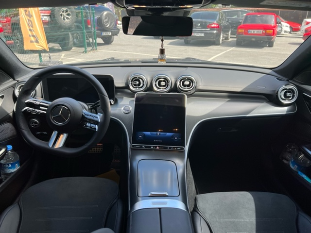 Mercedes / C 200 AMG