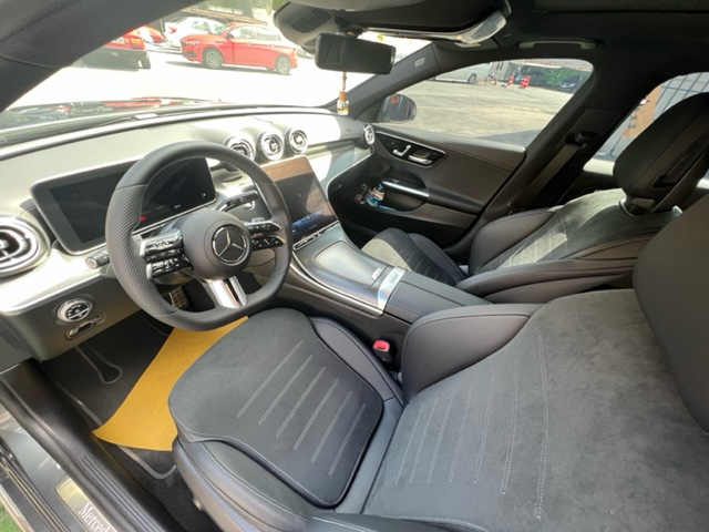 Mercedes / C 200 AMG