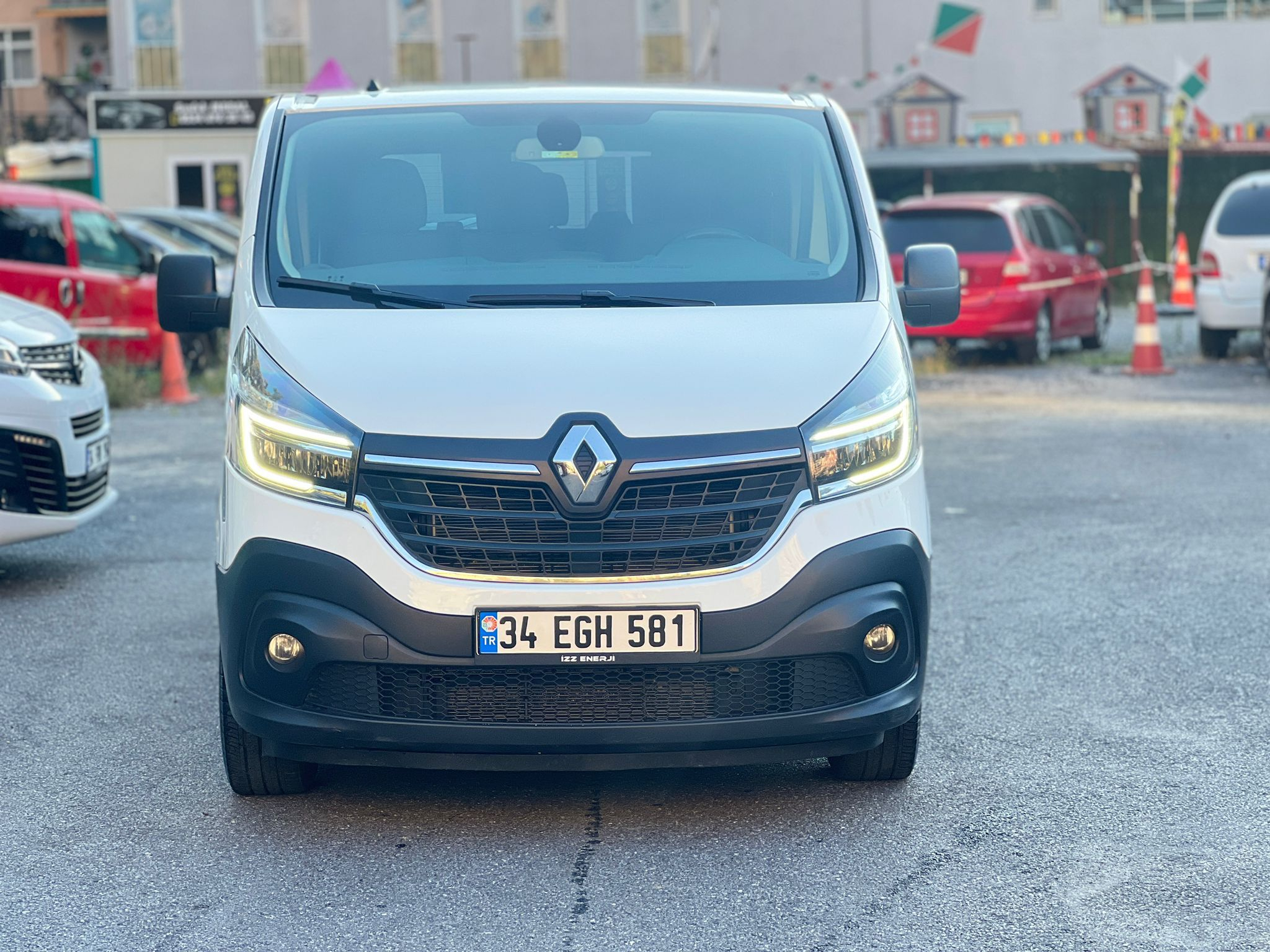Renault /  2.0 BlueDCi Grand C..