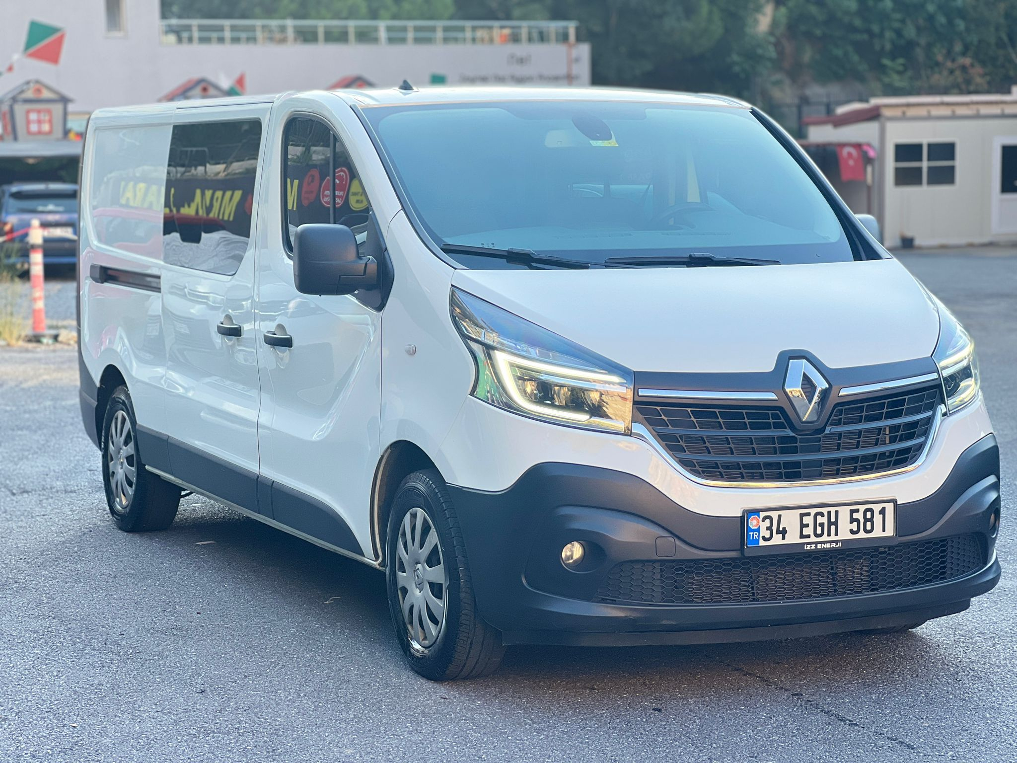 Renault /  2.0 BlueDCi Grand C..